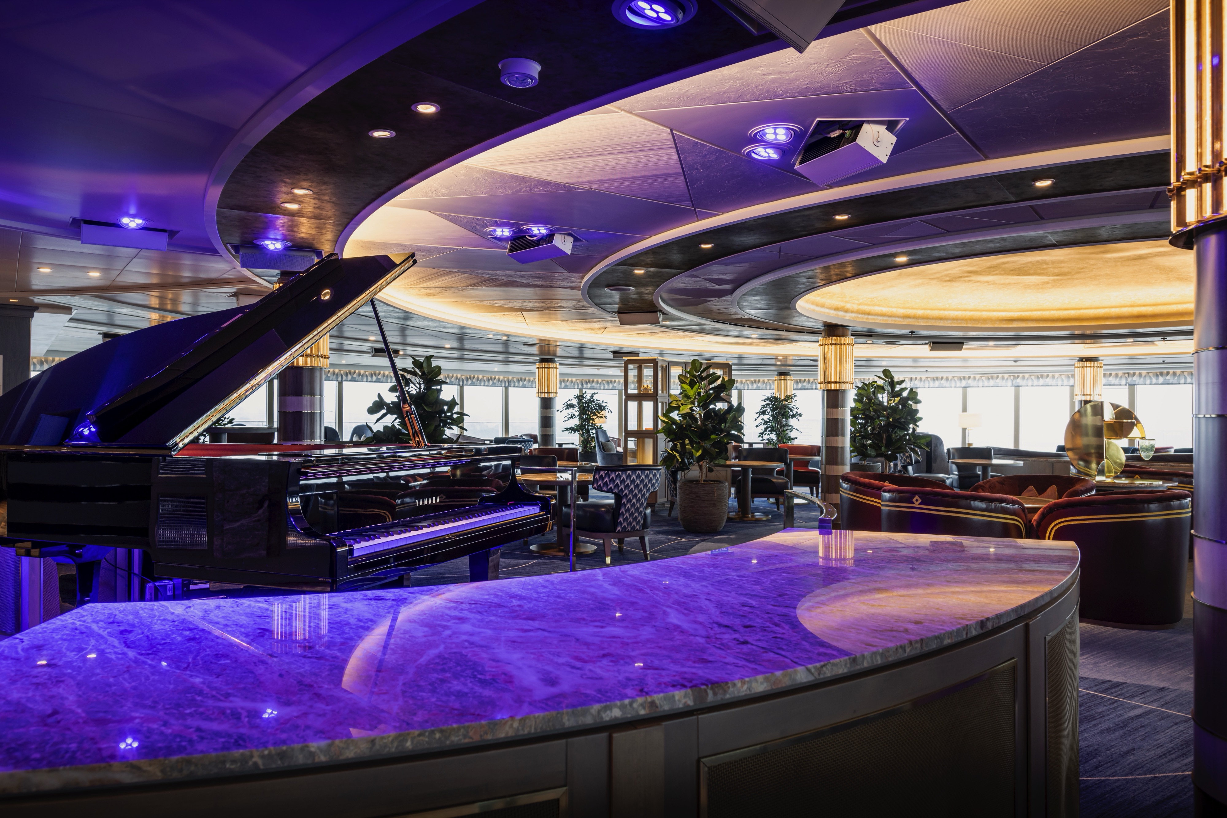 Queen Anne - Commodore Club